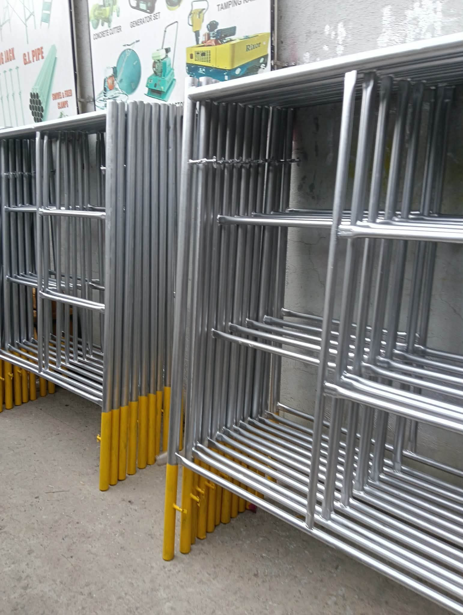 SCAFFOLDING FOR RENT!